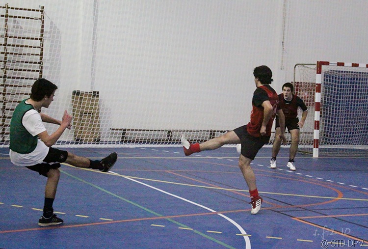 [futsal 10-02-10 218 copy[2].jpg]