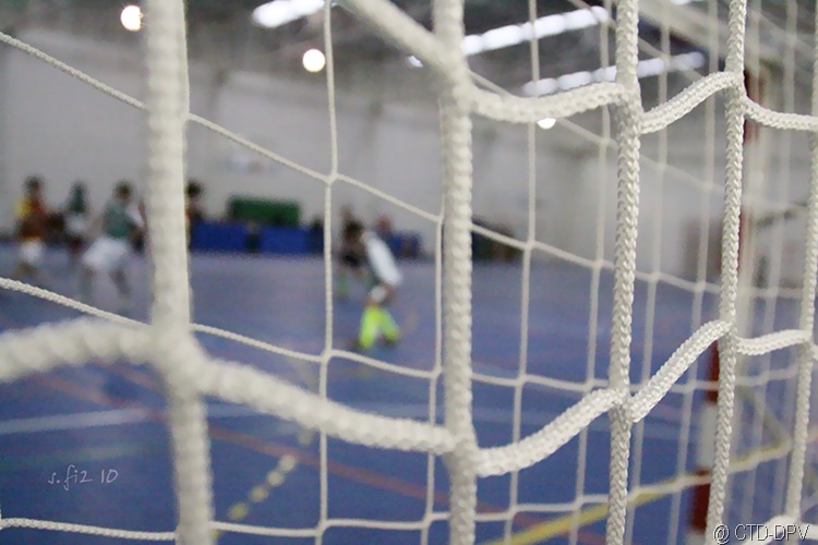 [futsal 10-02-10 276 copy[2].jpg]