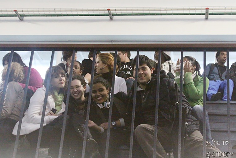 [futsal 10-02-10 326 copy[2].jpg]