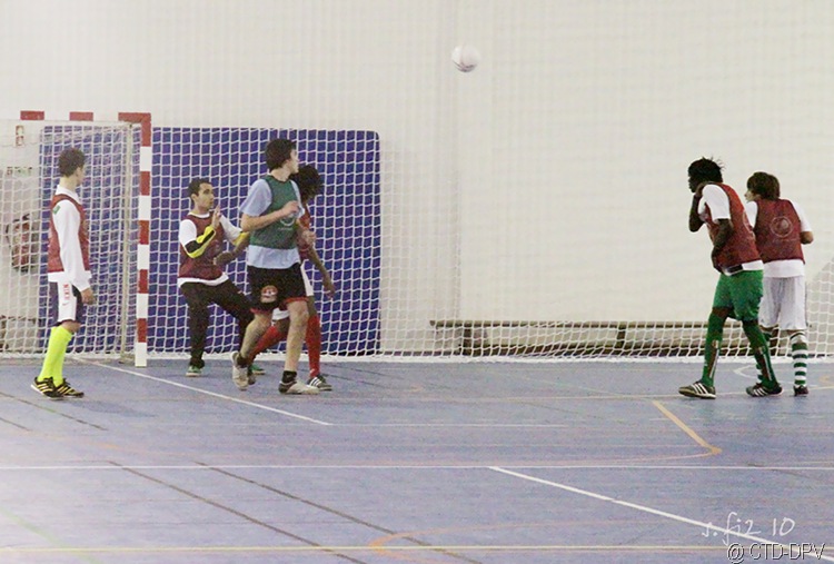[futsal 10-02-10 369 copy[2].jpg]