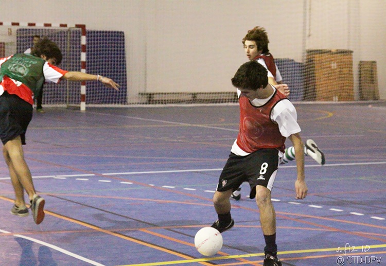 [futsal 10-02-10 359 copy[2].jpg]