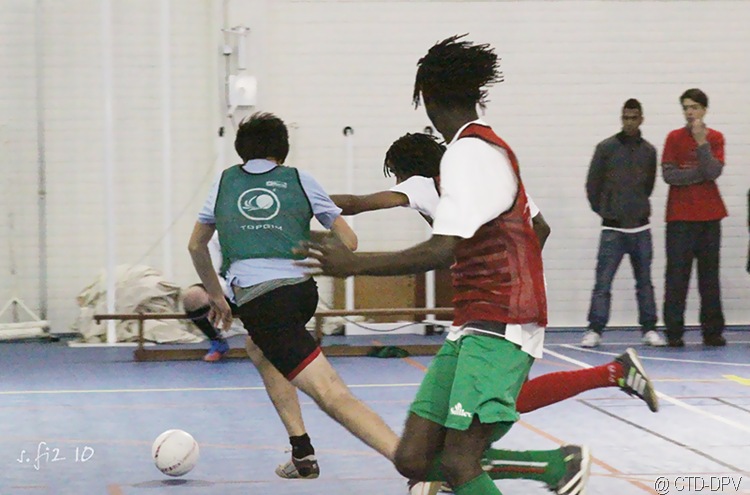 [futsal 10-02-10 349 copy[2].jpg]