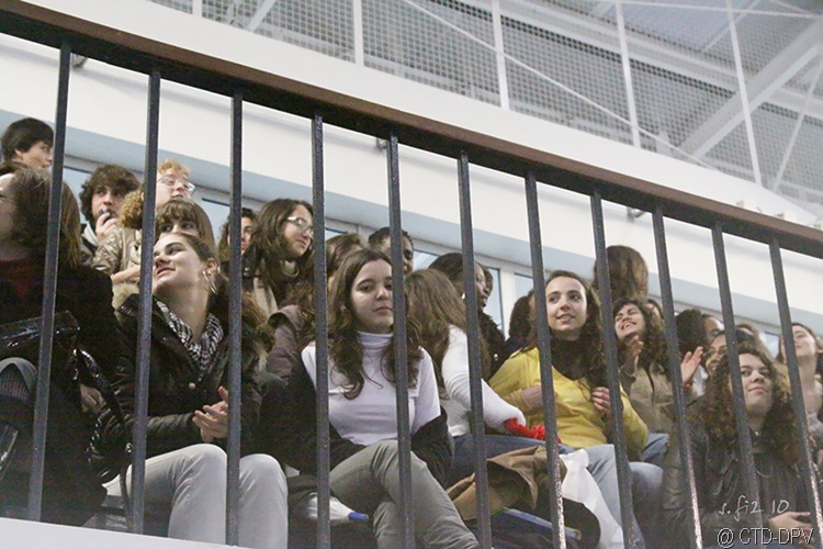 [futsal 10-02-10 352 copy[2].jpg]