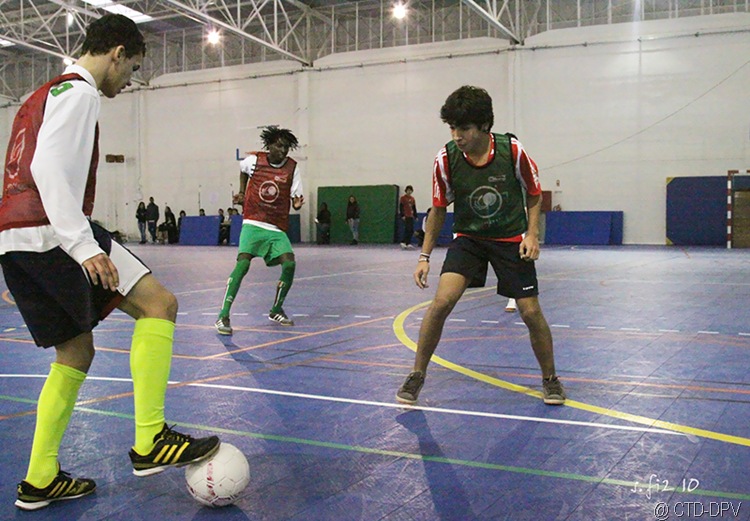 [futsal 10-02-10 371 copy[2].jpg]
