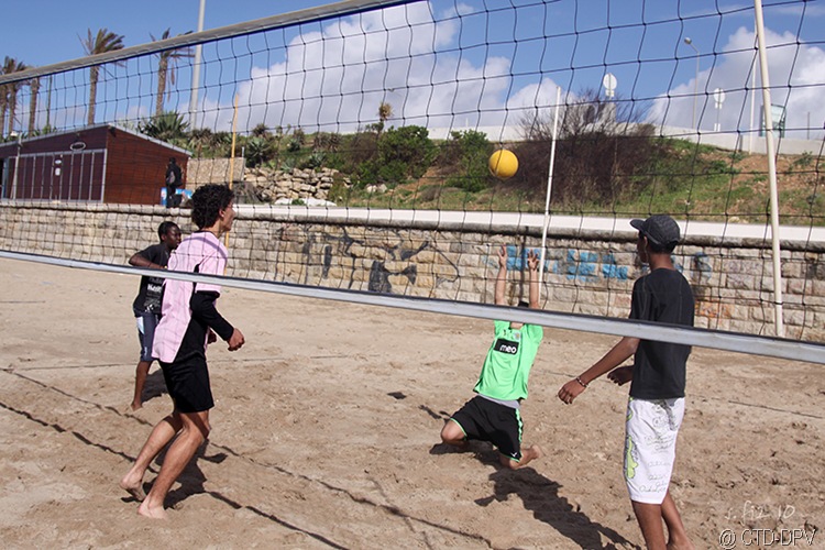 [carcavelos 01-03-10 004 copy[2].jpg]