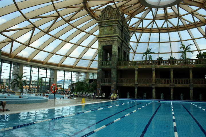 Aqua Park-ul din Ramada Resort