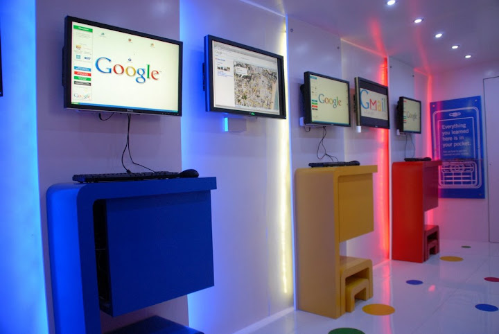 Google India launches The Internet Bus Project