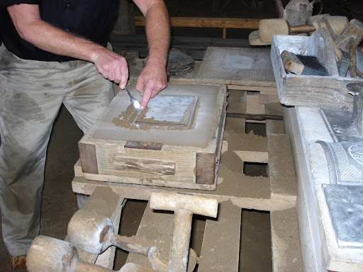 Moulder at work