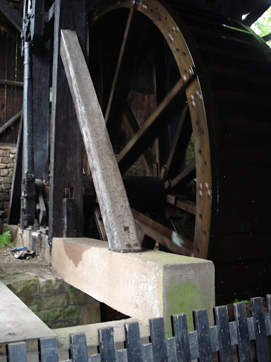 Water wheel