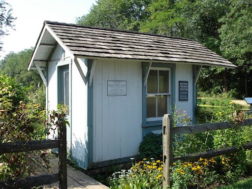 Bridge tender's station
