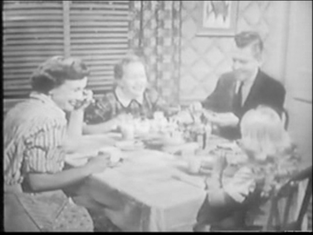 [AtomicAttack-NuclearFamily[4].jpg]