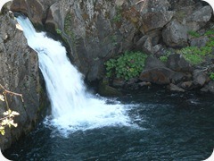 [21-Waterfalls-21-McCloud-River_thumb[2].jpg]