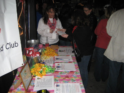 Kat at our club membership info table. "We gots members out the wazoo!!!"