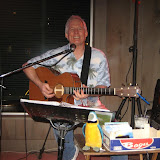 Mike Broward, Nashville parrothead trop-rock singer/songwriter.  
(I think this picture is not from our Happy Hour but from the week before at Barefoot Charlies)
