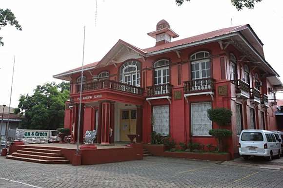 Pila Municipal Center, Laguna