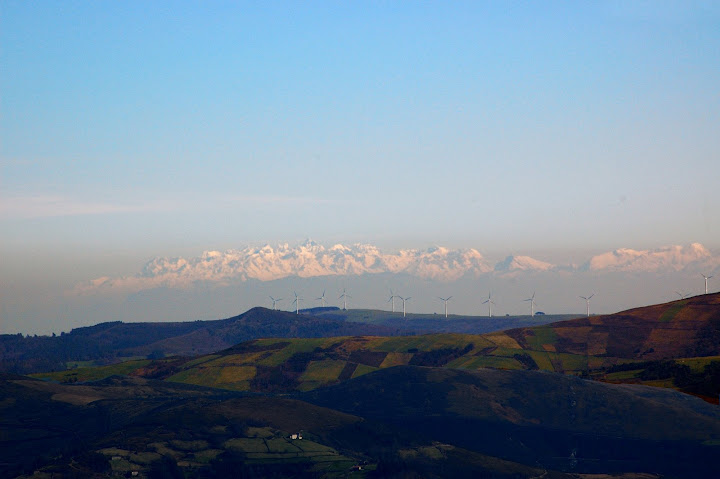 073b%20Picos%20desde%20el%20Capiella%20Martin.jpg