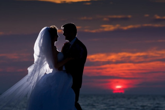 [RomanceAtSunset5.jpg]