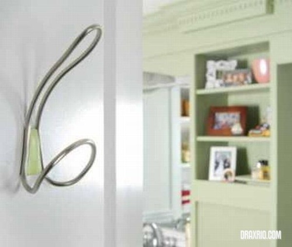 coat_hangers_19