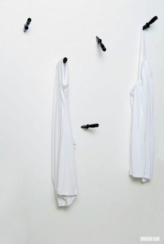coat_hangers_29