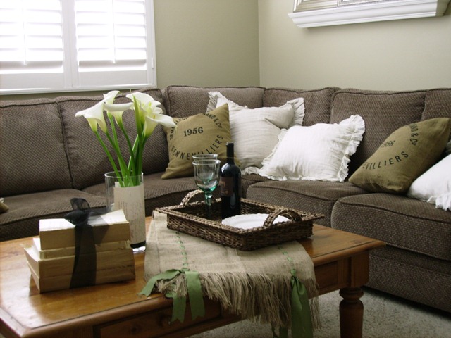 [missyfamilyroombeforwoodfloors0182.jpg]