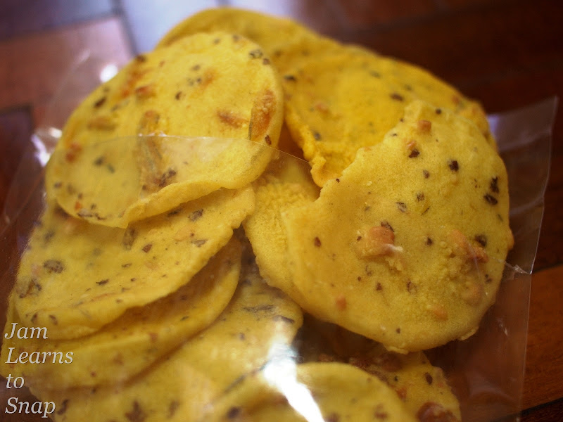 pek yek, food, pastry, biscuit, sarawak, oya