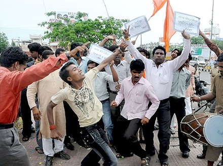 New-Low-In-Hindu-Politics
