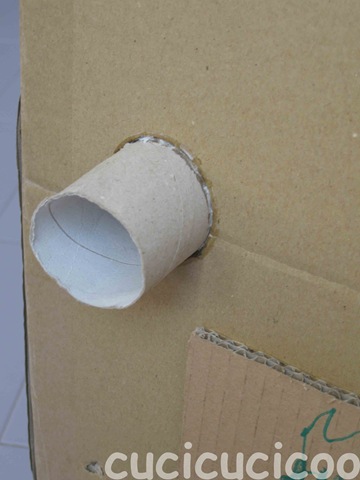 [cardboardhousedoorknob5.jpg]