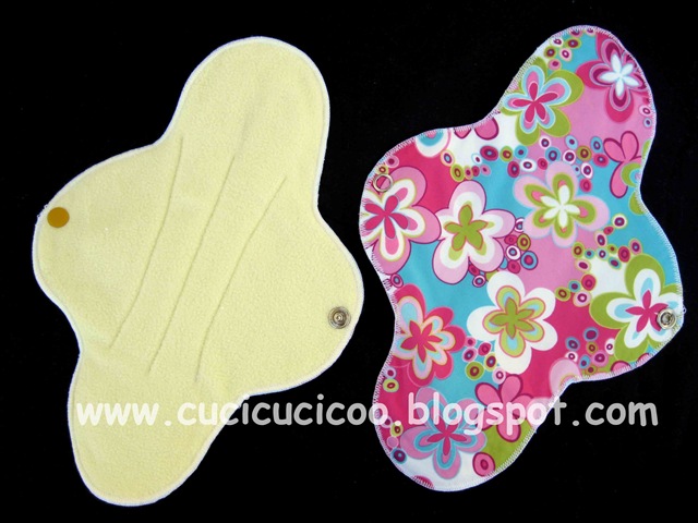 [retroflowers_yellowmf_watermark8.jpg]