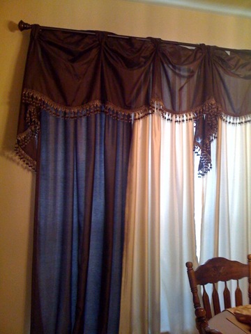 [curtains[3].jpg]