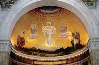 A mosaic of the Transfiguration, housed in one of the churches on Mount Tabor 
