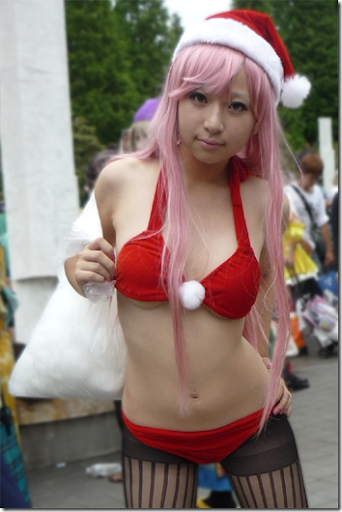 vocaloid 2 cosplay - megurine luka 03 from comiket 2010