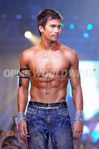 Sam Milby - Centrefold