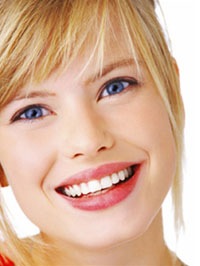 [girl_smile3.jpg]