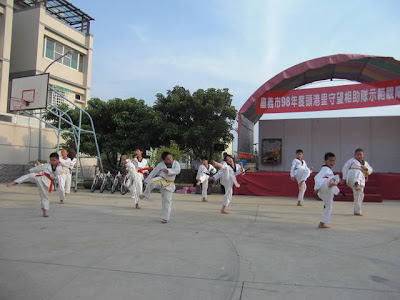 1309014942.jpg