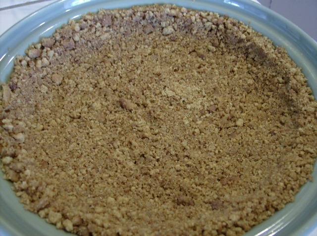 [Ginger Cookie Pie Crust Recipe gluten-free (640x477)[8].jpg]