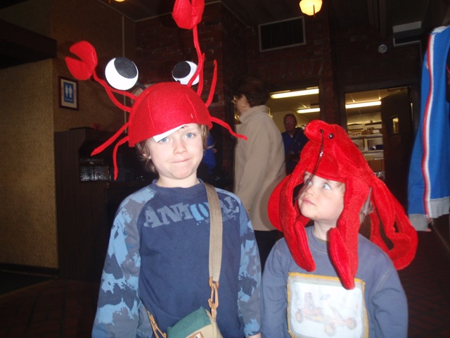 [Lobster Hats[3].jpg]