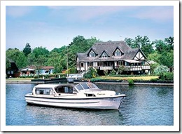 Choice of Excellent River Cruiser Boats