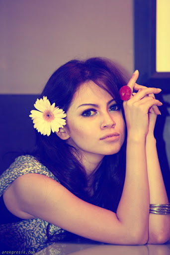 Si Cantik Yossy