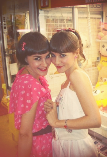 bloggalogue-no-10-cynthia-and-vanessa-from-girlsaremadeofsugar