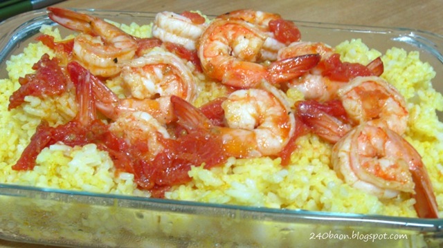 [tomato shrimps and turmeric rice, by 240baon[3].jpg]