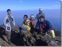 Pesona Mistis Gunung Lawu