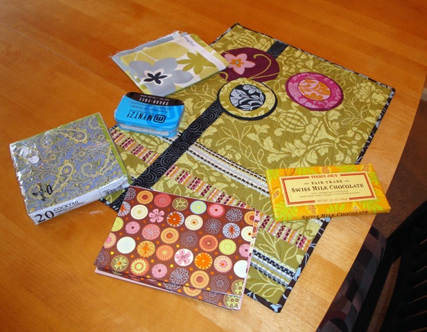 [placemat and goodies[4].jpg]