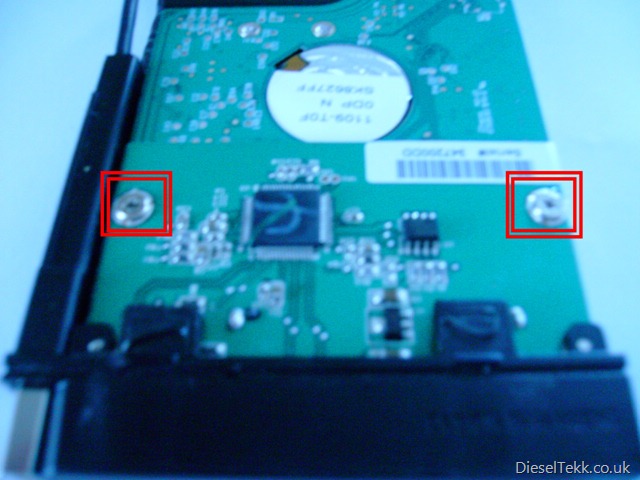 [DieselTekk.co.uk - LaCie Little Disk 320GB Hard Drive Removal (12)[21].jpg]