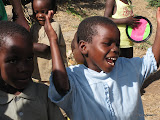 Massiye (rechts)