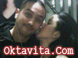 Foto Ciuman Gerry Iskak dan Poppy Gisela