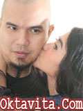 Dewi Persik Cium Ahmad Dhani