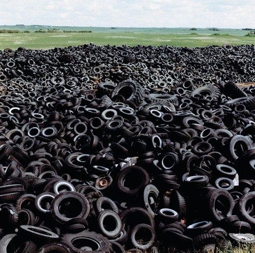 RUBBiSH uses rubber derived entirely from recycled tires. The rubber is melted, cleaned of impurities and particulates, and then given a new life as a sink.