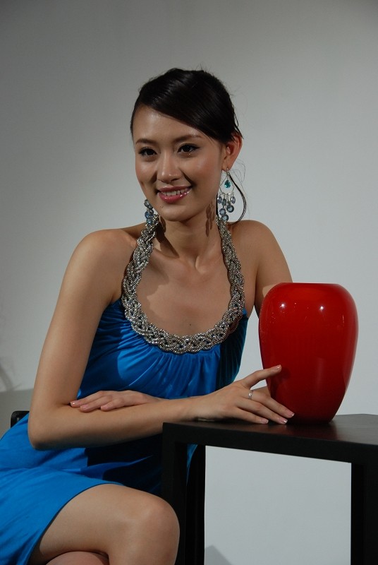 美眉日报 a3769203 s P&E 2009 展会美女模特