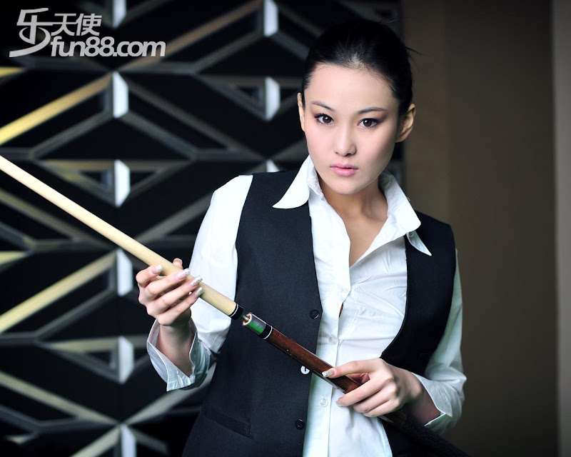 美眉日报 1280X1024 2 张馨予~伊力~米澜@乐天使2009年六月刊