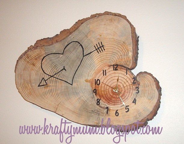 [Wood Clock  081 kraftymum blog[2].jpg]